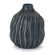 Wavy Ribbed Stoneware Vase (Set of 2)