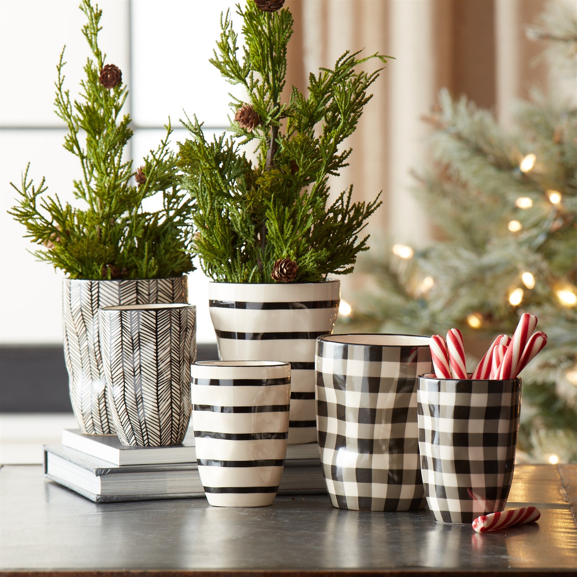 Wavy Patterned Planter or Vase (Set of 6) alternate view 2