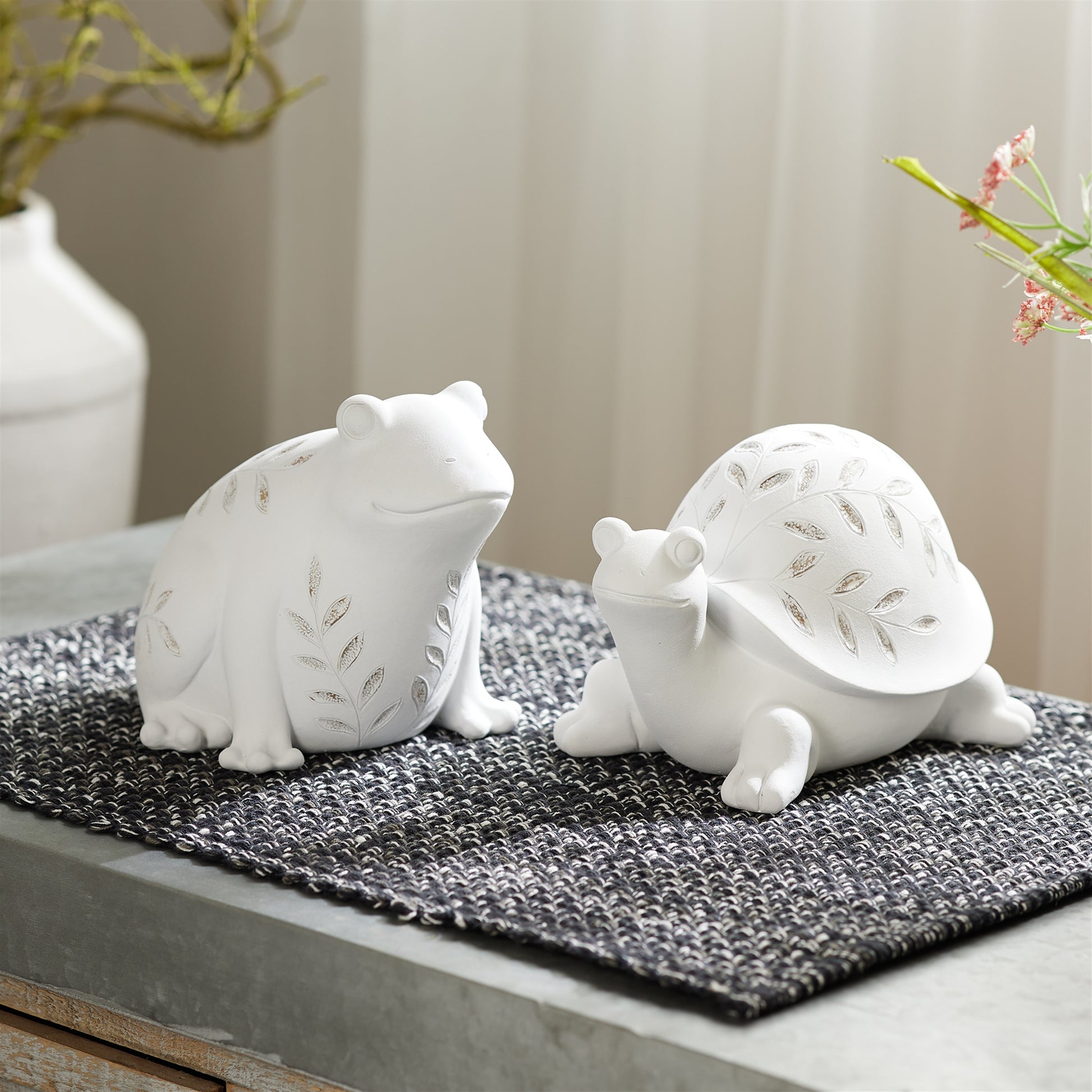 Etched Frog and Turtle Figurine (Set of 2) alternate view 2