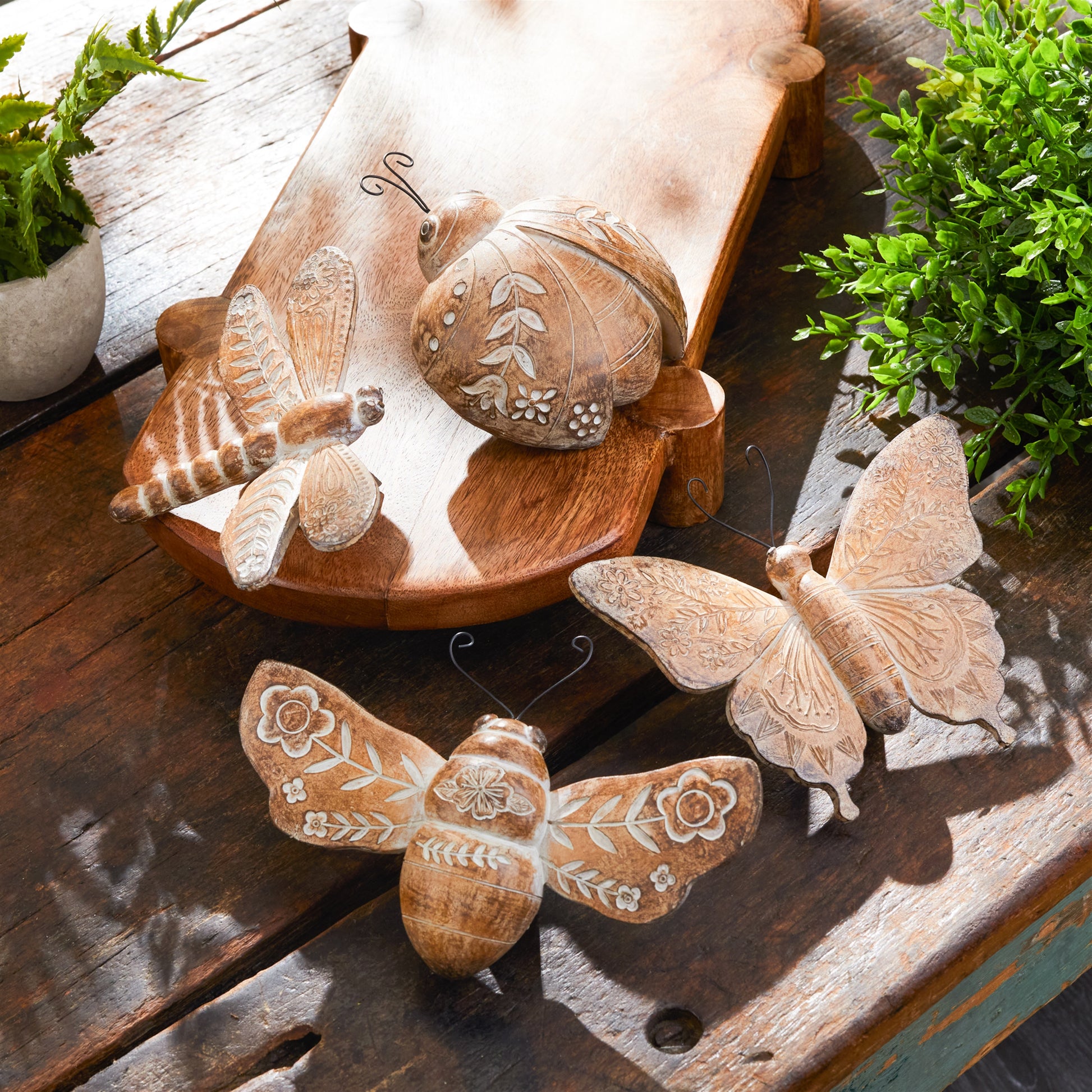Floral Etched Insect Shelf Sitter (Set of 4) alternate view 2